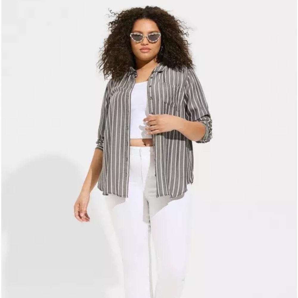 Lizzie Chambray Button Up Long Sleeve Shirt - Picture 4 of 7